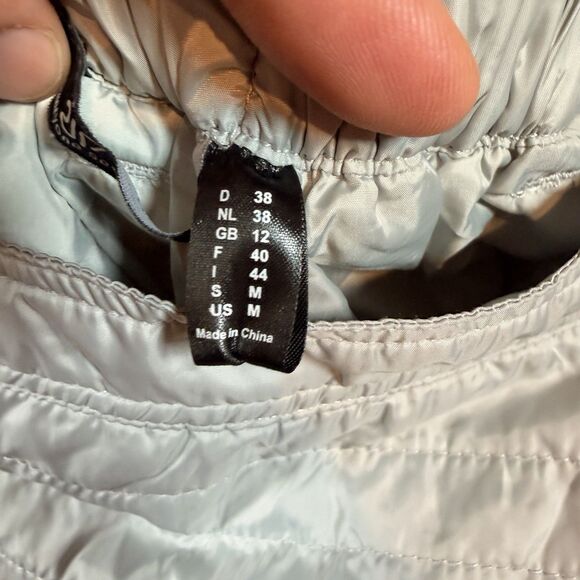 Women’s Twentyone Seventeen Of Sweden Primaloft Quilted With Zipper Detail Skirt - Picture 7 of 9